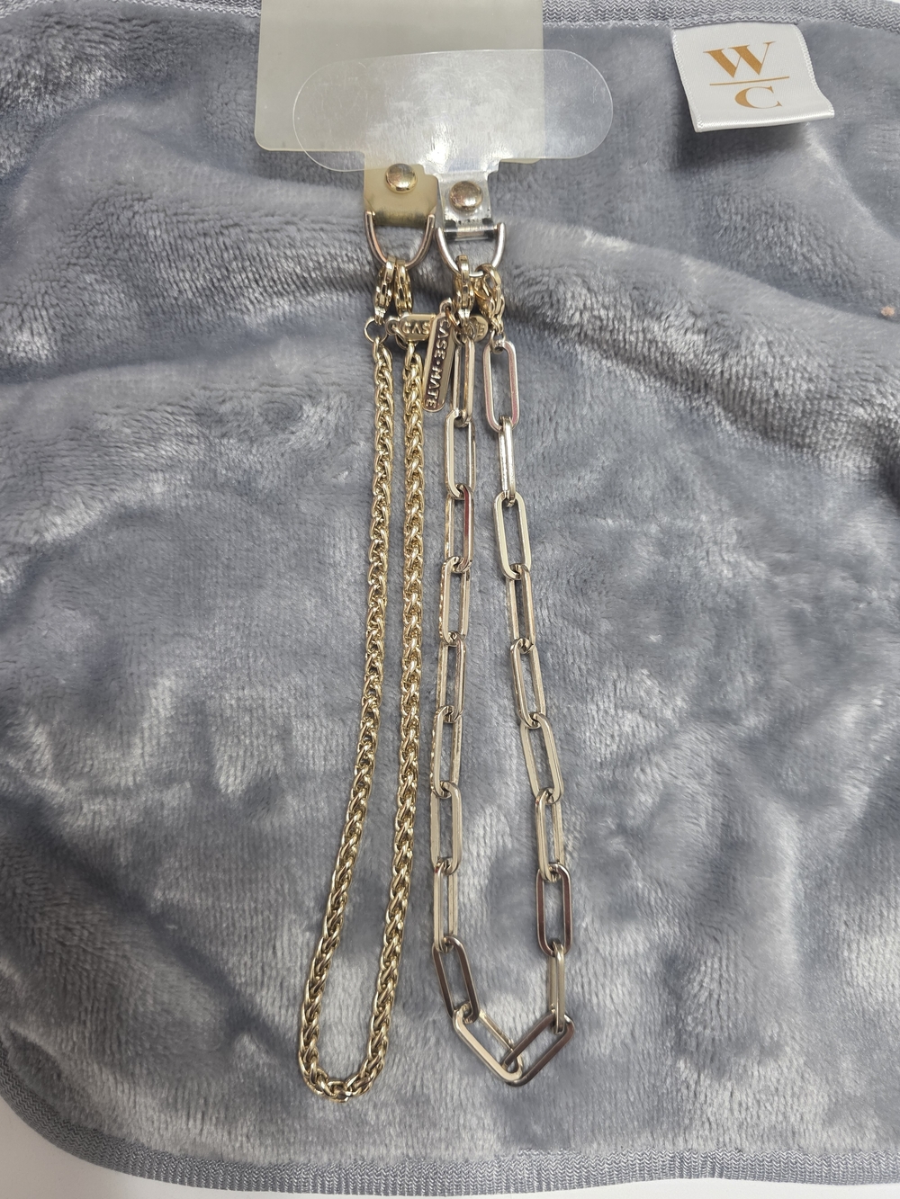 Set Of Phone Chain Holders